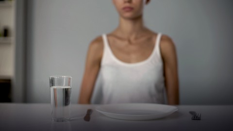 Zaburzenia odżywiania – niebezpieczny trend