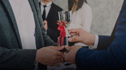 Problematyka naliczania nagród jubileuszowych związana z nowymi okresami zaliczanymi do stażu pracy [19.05.2026 r., godz. 9:00]